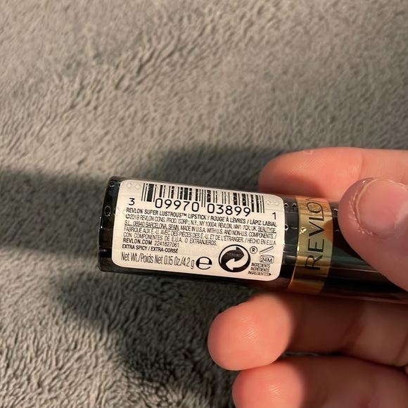 💄Revlon Extra Spicy Lipstick💋 - Picture 3 of 4